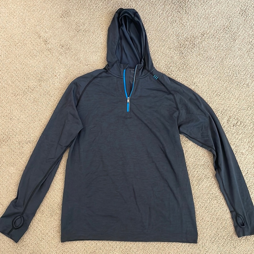 Men’s Lululemon Metal Vent Tech Half-Zip with Hood